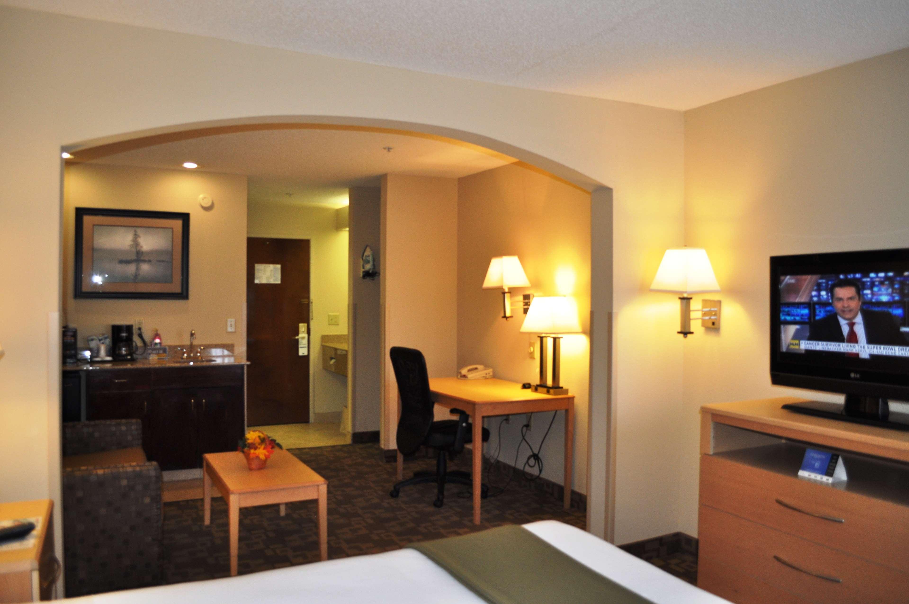 Surestay Plus Hotel By Best Western Roanoke Rapids I-95 Esterno foto