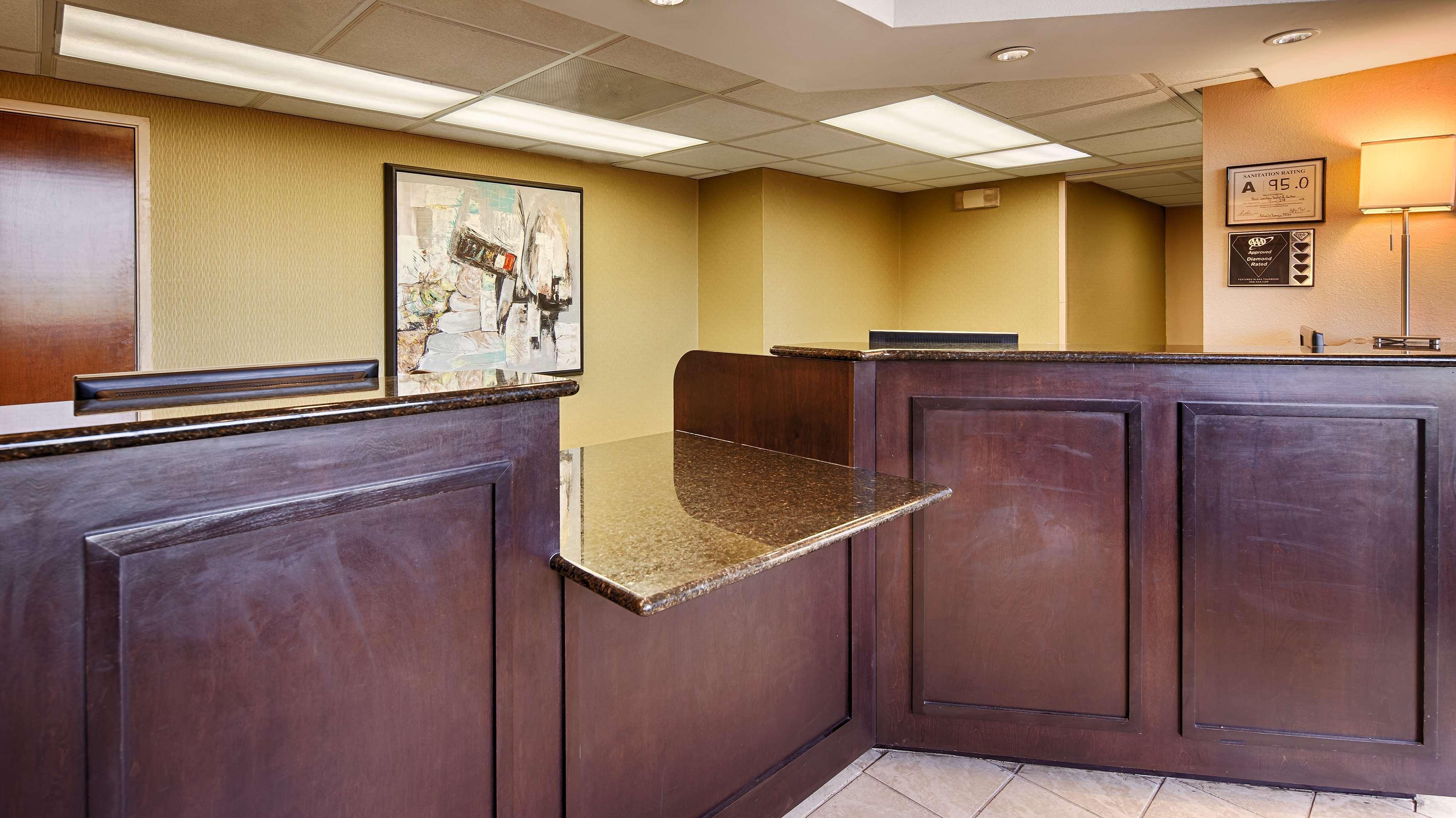 Surestay Plus Hotel By Best Western Roanoke Rapids I-95 Interno foto